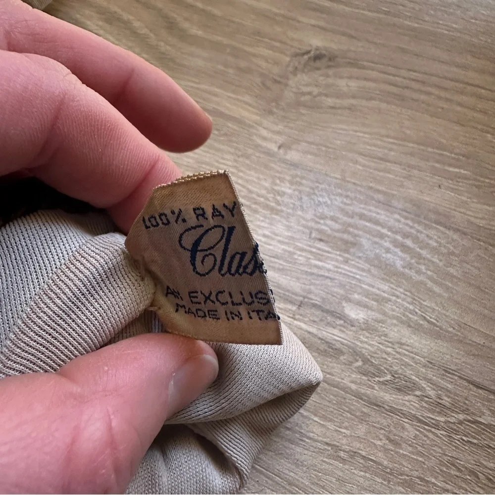 Vintage Clasiques Elegant Brown Leather Gloves